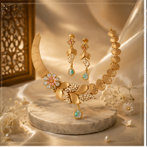 Luxurious gold jewellery sets by Shetti Jewellers for bridal wear, weddings, and festive occasions.